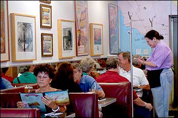 Photo Shjowing Happy Customers